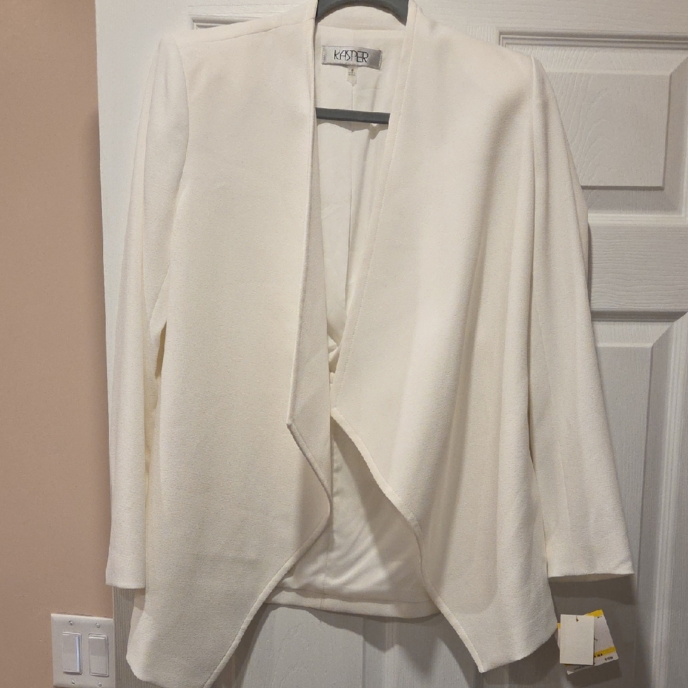Kasper Women's Elegant Cream Blazer